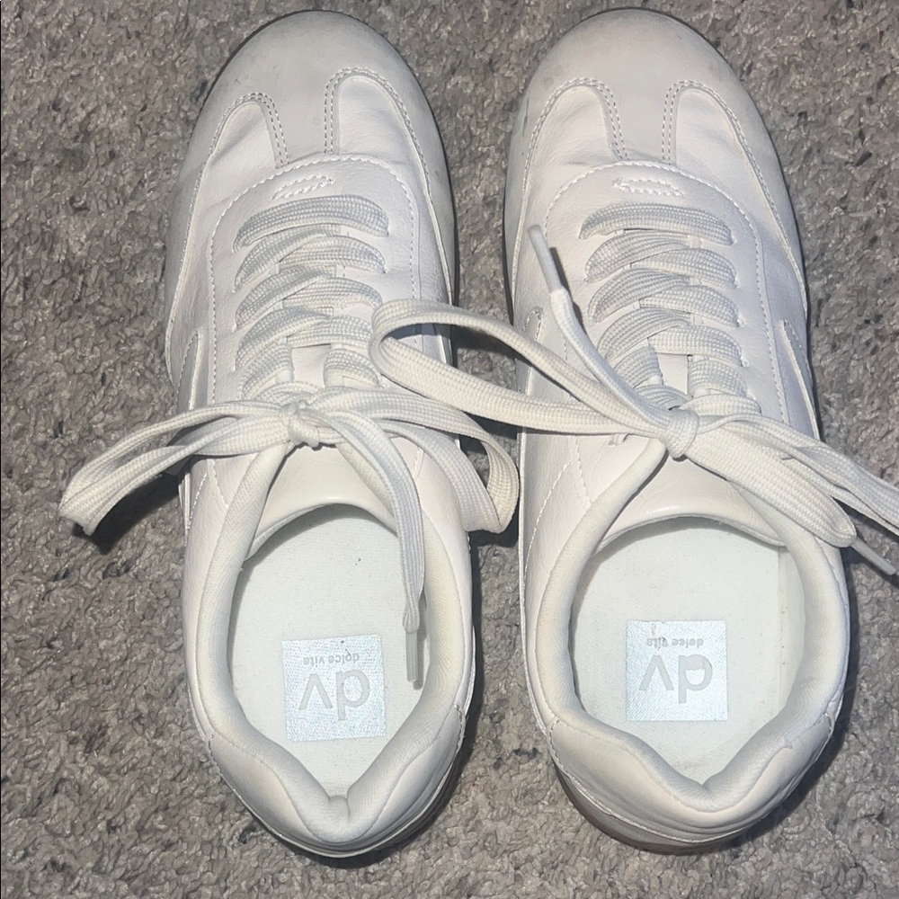Dolce Vita Cream Lace-Up Sneakers